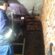 Працівники ПП “Люкс” проводять заміну частини каналізаційного стояка