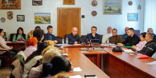 У Тернополі відбулася зустріч з управителями будинків та головами ОСББ щодо підготовки до зимового періоду