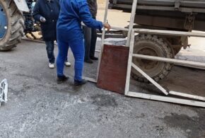 Працівники ПП “Благоустрій” прибирають підвали і приямки