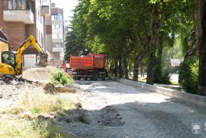 У Тернополі триває поточний ремонт доріг і тротуарів